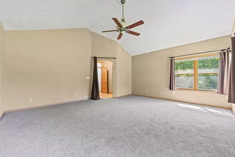 Living - 12830 Beloit Rd, Caledonia, IL 61011 photo 4 of 4