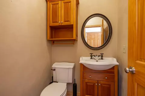 Bath - 12830 Beloit Rd, Caledonia, IL 61011 photo 1 of 6
