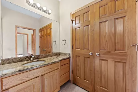 Bath - 12830 Beloit Rd, Caledonia, IL 61011 photo 6 of 6