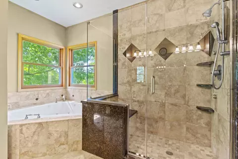 Bath - 12830 Beloit Rd, Caledonia, IL 61011 photo 3 of 6