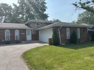 18644 Aberdeen St, Homewood, IL 60430