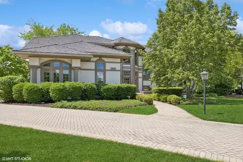 29026 N Brassie Ct, Mundelein, IL 60060