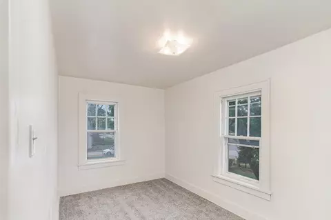Bedroom - 1018 Jericho Rd, Aurora, IL 60506 photo 1 of 3