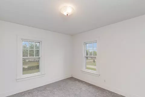 Bedroom - 1018 Jericho Rd, Aurora, IL 60506 photo 3 of 3
