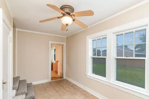 Entry Way - 1018 Jericho Rd, Aurora, IL 60506 photo 1 of 1