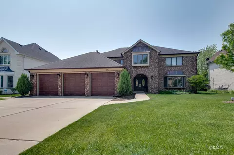 147 Founders Pointe South Dr, Bloomingdale, IL 60108