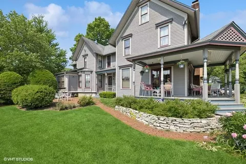 Exterior - 314 Washington St, Algonquin, IL 60102 photo 3 of 5