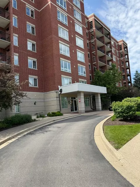 5555 N Cumberland Ave #407, Chicago, IL 60656