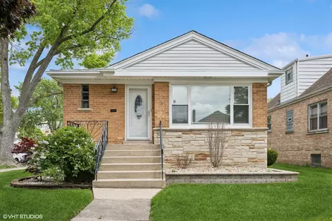 4957 N Meade Ave, Chicago, IL 60630