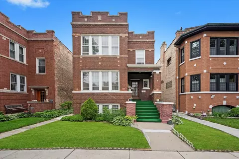 2110 S Gunderson Ave, Berwyn, IL 60402