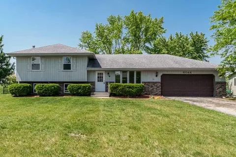 6044 Brimfield Ln, Loves Park, IL 61111