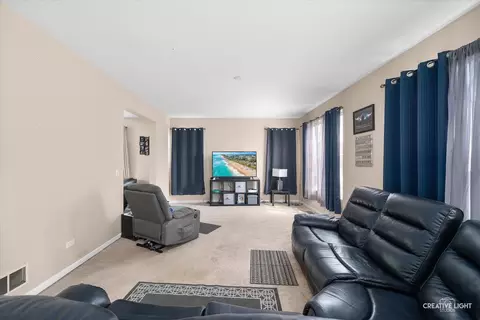 1416 Broadlawn Dr, Plainfield, IL 60586 photo 8