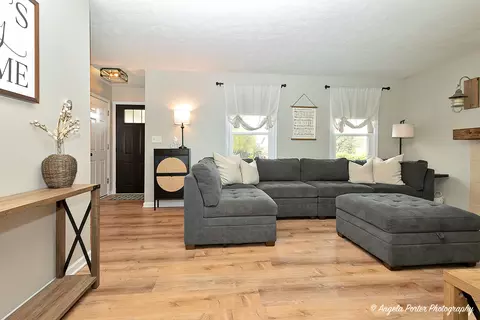 155 Shadowbrook Dr, Capron, IL 61012 photo 7
