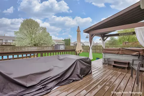 155 Shadowbrook Dr, Capron, IL 61012 photo 24