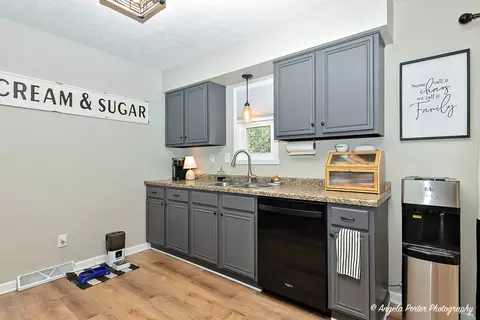 155 Shadowbrook Dr, Capron, IL 61012 photo 11
