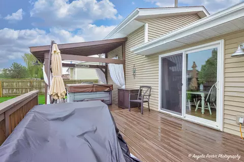155 Shadowbrook Dr, Capron, IL 61012 photo 28