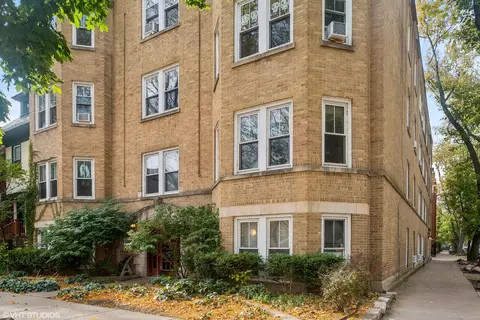 5842 N Wayne Ave #1, Chicago, IL 60660