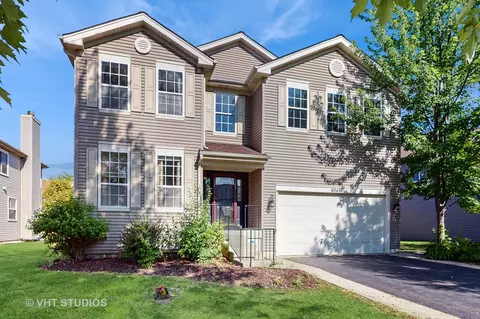 6542 Pine Hollow Rd, Carpentersville, IL 60110