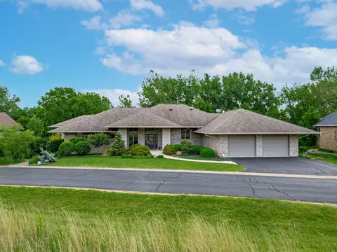 515 Stone Ridge Ln, Cherry Valley, IL 61016
