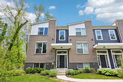 29 W690 Cambridge Ct, Warrenville, IL 60555