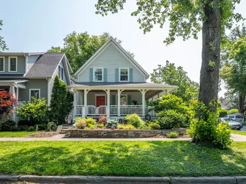 800 Belleforte Ave, Oak Park, IL 60302