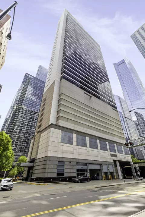 333 N Canal St #2804, Chicago, IL 60606