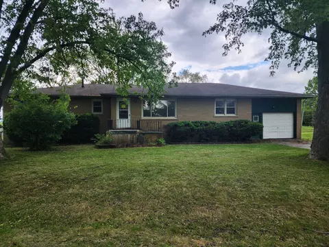 2886 S Southbrook Dr, Kankakee, IL 60901