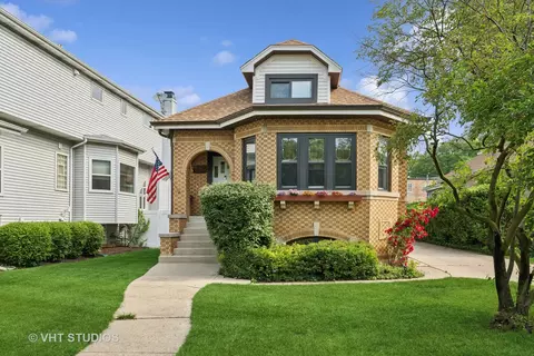 6826 W Hobart Ave, Chicago, IL 60631