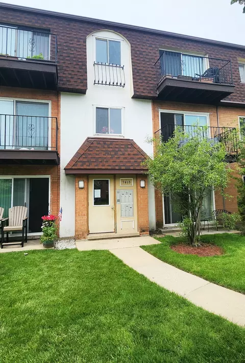 9468 Bay Colony Dr #3N, Des Plaines, IL 60016