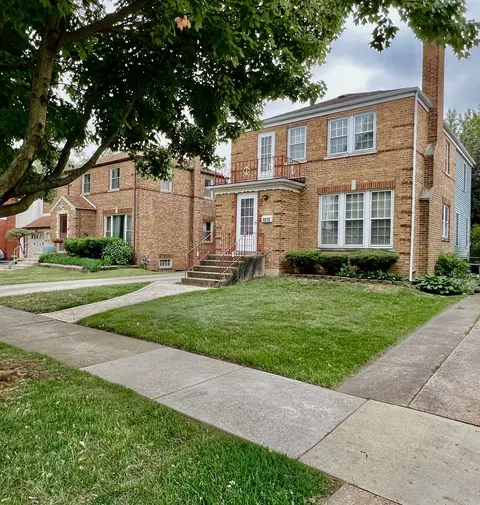 9214 S Sacramento Ave, Evergreen Park, IL 60805