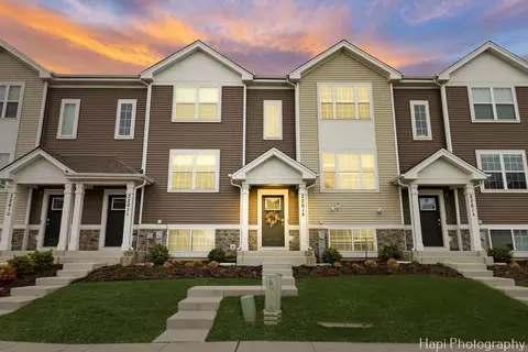 2261 Sassafras Way #B, Wonder Lake, IL 60097
