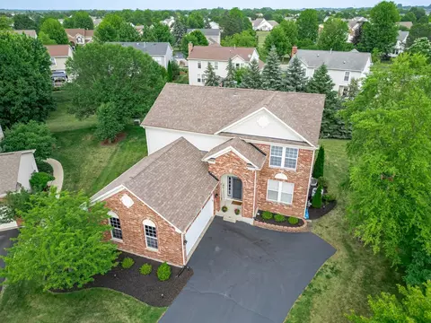 4370 Whitehall Ln, Algonquin, IL 60102 photo 2
