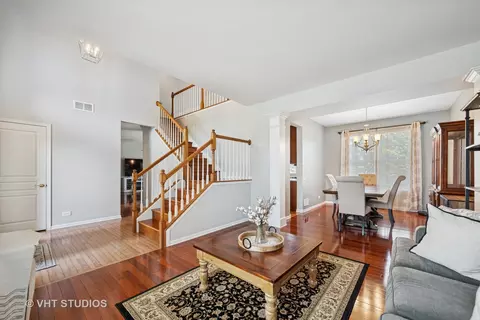 4370 Whitehall Ln, Algonquin, IL 60102 photo 6