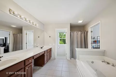 4370 Whitehall Ln, Algonquin, IL 60102 photo 21