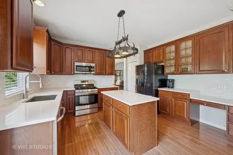 4370 Whitehall Ln, Algonquin, IL 60102 photo 12