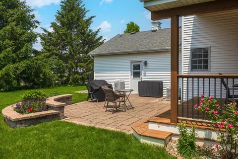 Exterior - 1101 Sterling Glen Cc Ct, Normal, IL 61761 photo 15 of 15