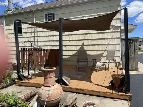 Exterior - 768 S Spring Rd, Elmhurst, IL 60126 photo 2 of 8