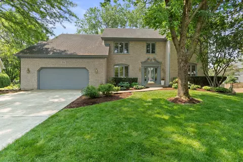 2731 Wolf River Ct, Naperville, IL 60565 photo 2