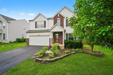 Exterior - 1707 Cascade Ridge Dr, Plainfield, IL 60586 photo 4 of 6