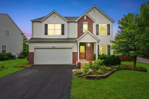 Exterior - 1707 Cascade Ridge Dr, Plainfield, IL 60586 photo 2 of 6