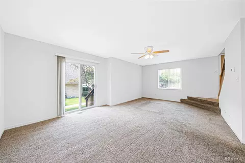 Living - Undisclosed, Oak Forest, IL 60452 photo 1 of 2