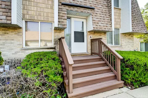 Exterior - Undisclosed, Oak Forest, IL 60452 photo 2 of 4