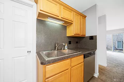 Kitchen - Undisclosed, Oak Forest, IL 60452 photo 3 of 3