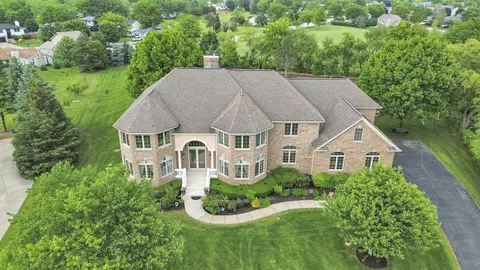 31 Forest Ln, South Barrington, IL 60010