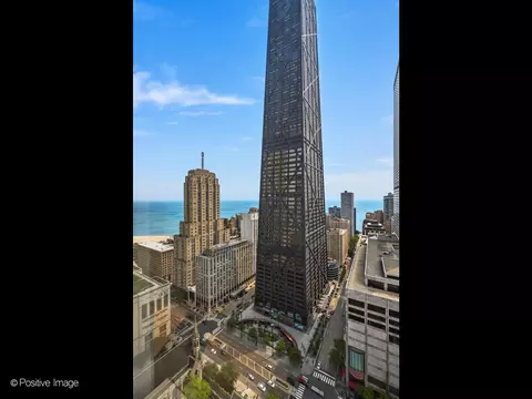 View/Area - 111 E Chestnut St #40C, Chicago, IL 60611 photo 3 of 3