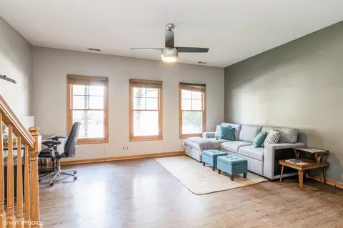 Living - 162 Dawson Dr, Elgin, IL 60120 photo 3 of 3