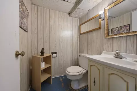 Bath - 931 Sunset Rd, Wheaton, IL 60189 photo 3 of 3