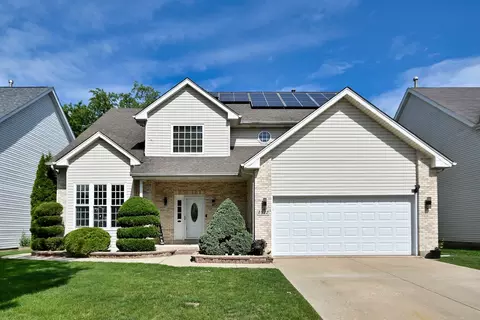 1422 Deer Creek Ln, Lake In The Hills, IL 60156