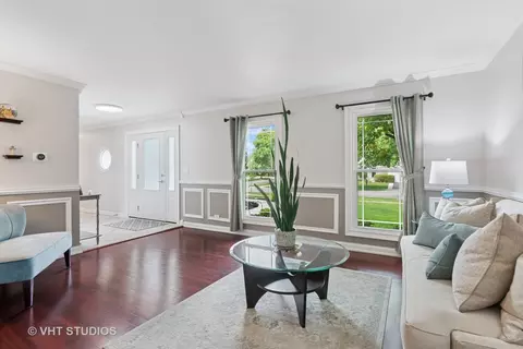 1981 White Oak Dr, Algonquin, IL 60102 photo 6