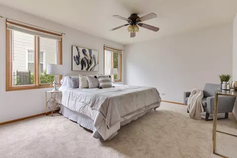 Bedroom - 1000 Mohawk Dr, Elgin, IL 60120 photo 1 of 3